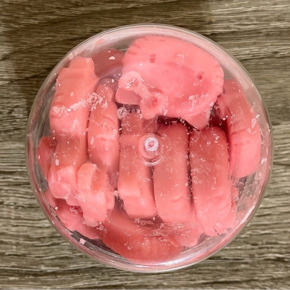 Bubbly Creations Scented Wax Melts “Pretty Kitty” - Picture 6 of 6